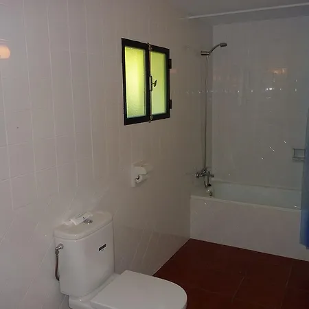 Luxurious In With Swimming Pool *