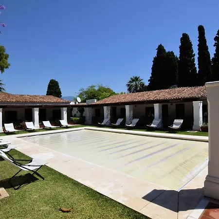 Villa Luxurious In With Swimming Pool *