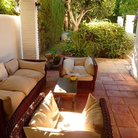 Villa Luxurious In With Swimming Pool *