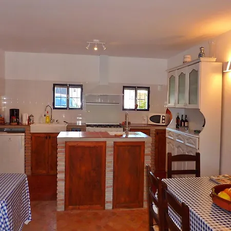 Vila Costa Del Sol Near *